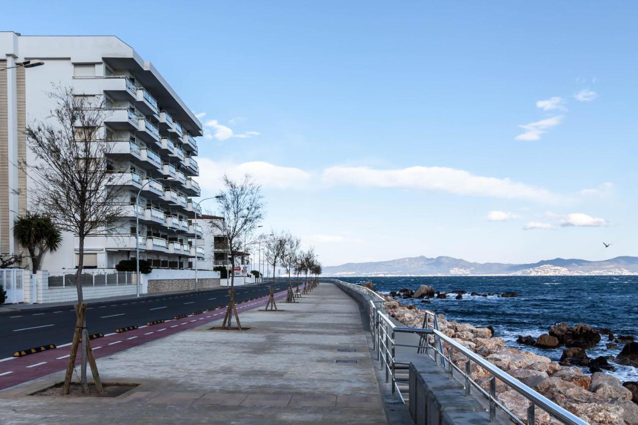 Inmueble De Categoria. Wifi Free Apartment L' Escala Екстериор снимка
